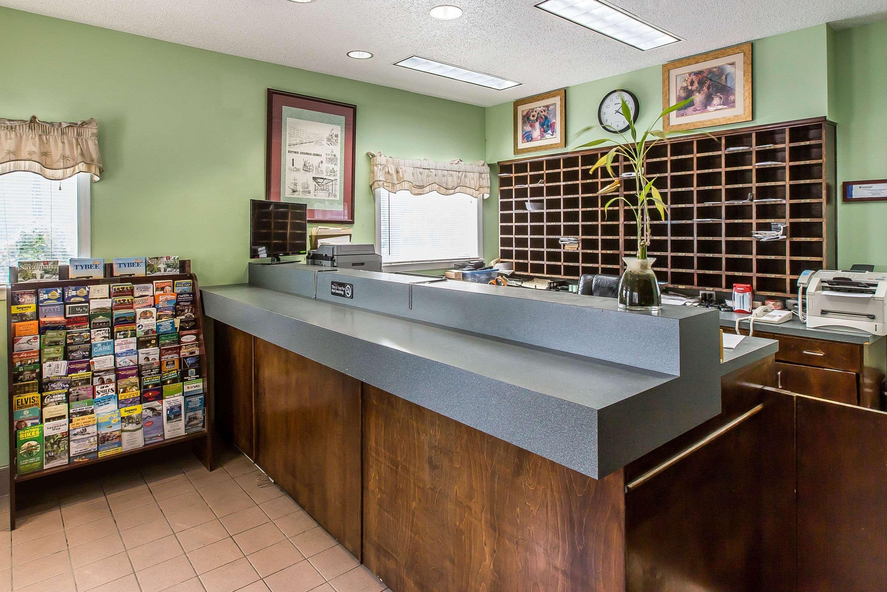 Suburban Studios Abercorn Саванна Екстер'єр фото
