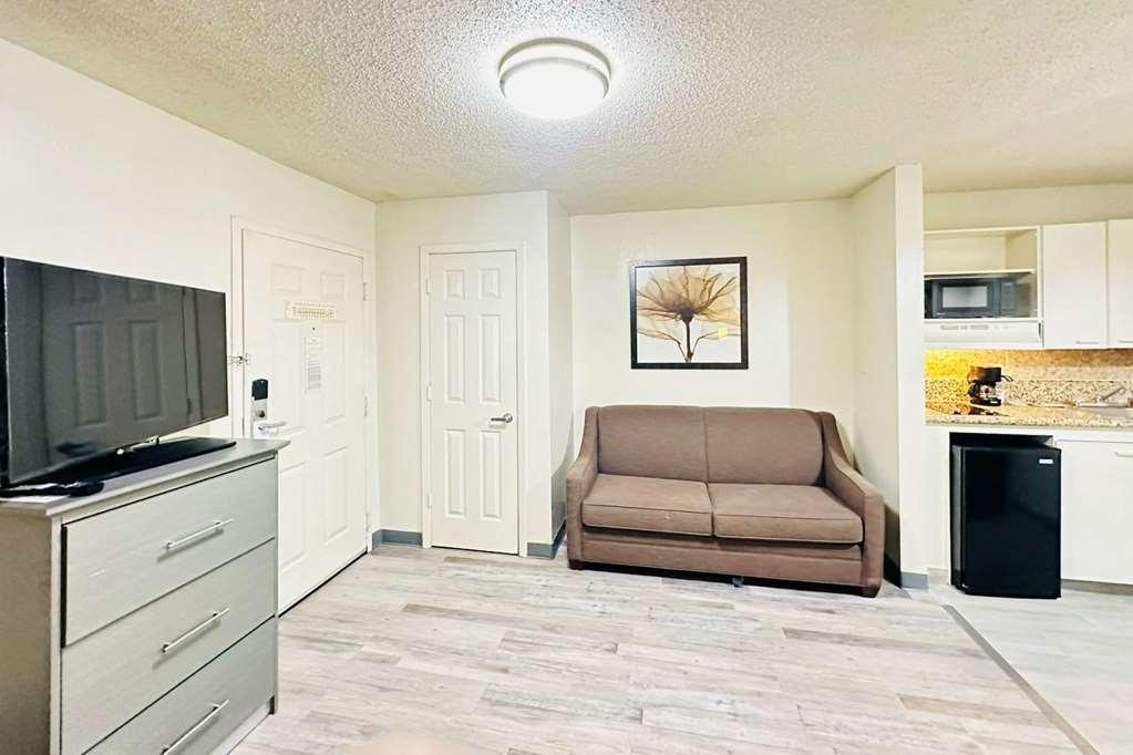 Suburban Studios Abercorn Саванна Номер фото